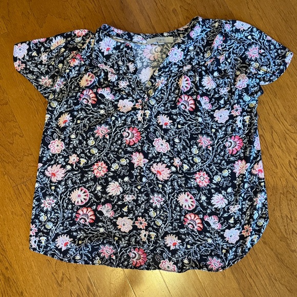 LOFT Tops - Loft Floral Short Sleeve Blouse